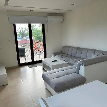 Five Apartment Indija