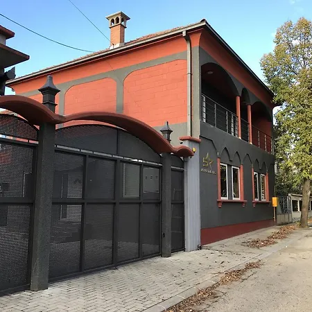 Five Apartment Indija