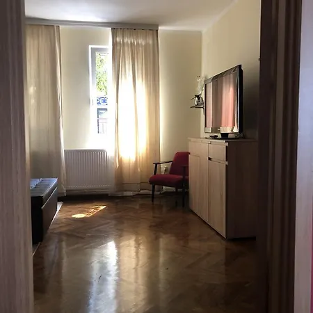 Five Apartament