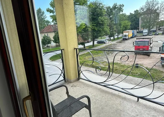 Διαμέρισμα Five Indija