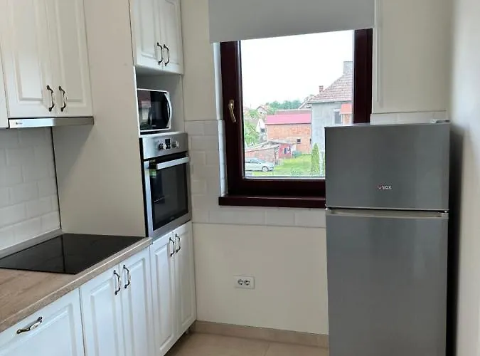 Διαμέρισμα Five *