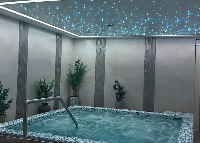 Διαμέρισμα Five *