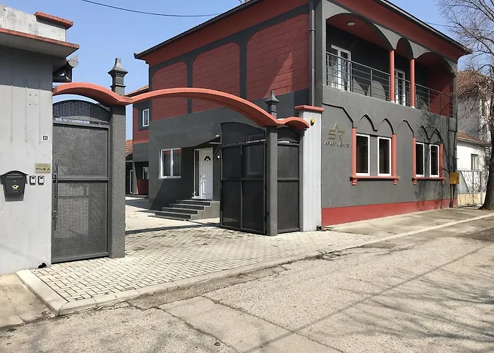 Διαμέρισμα Five