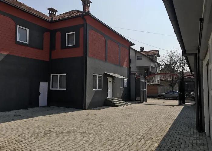 Διαμέρισμα Five